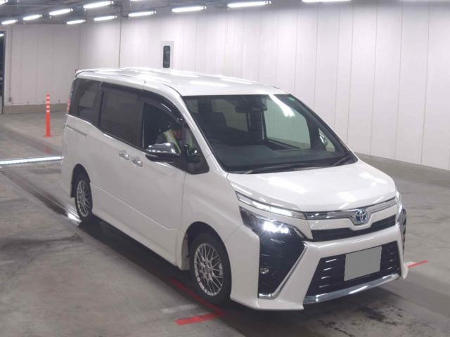 2021 Toyota Voxy Hybrid Hybrid ZS Kirameki?