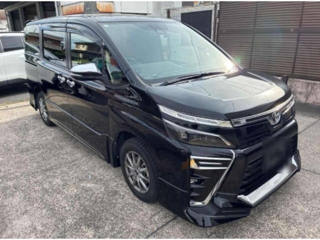 2021 Toyota Voxy ZS Kirameki? 10-inch Navigation Aero