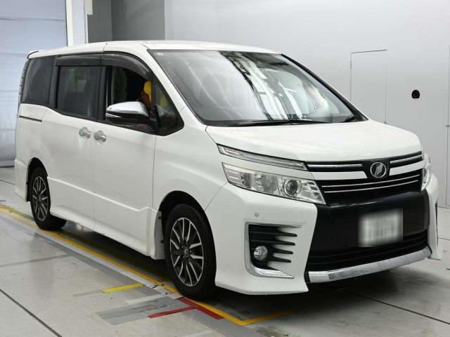2015 Toyota Voxy ZS Kirameki