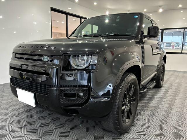 2022 Land Rover Defender3D 90 2.0L P300 4WD