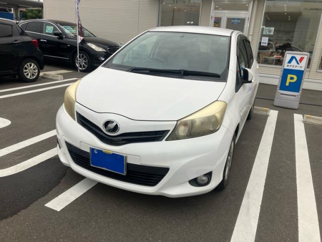 2011 Toyota Vitz 5D F