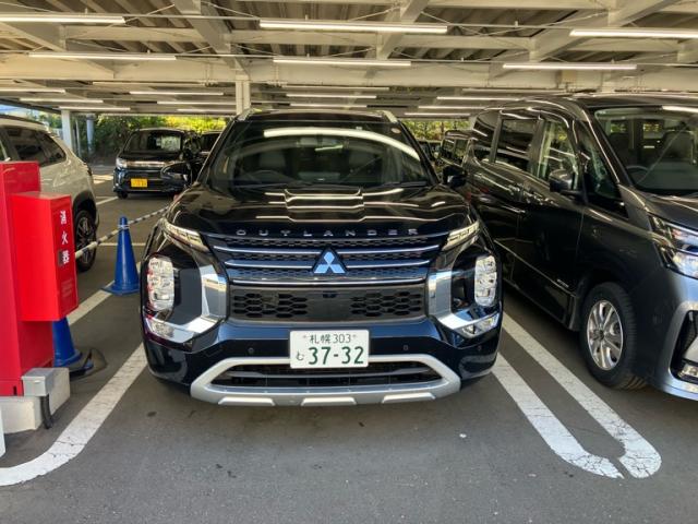 2022 Mitsubishi Outlander PHEV P
