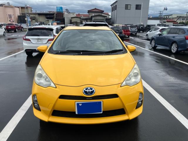2013 Toyota Aqua S
