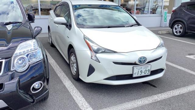 2016 Toyota Prius S