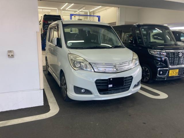 2014 Mitsubishi Delica D2 S