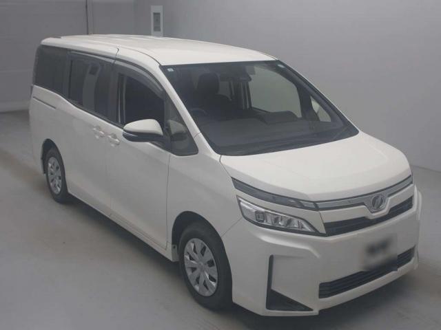 2017 Toyota Voxy X