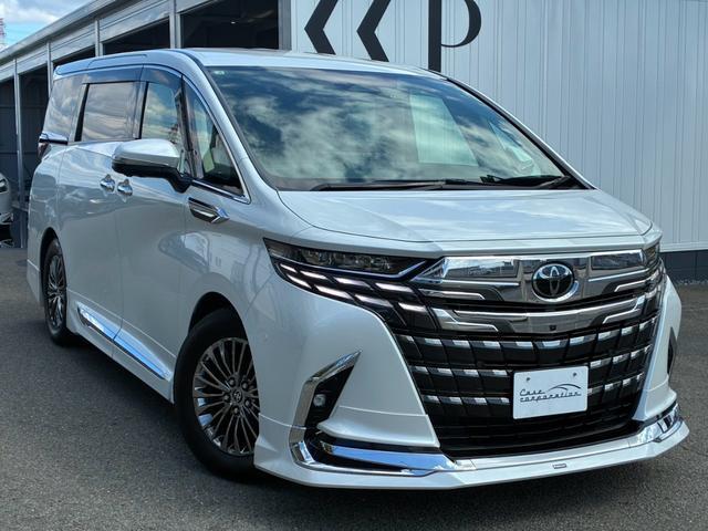 2023 Toyota Alphard Hybrid Executive Lounge