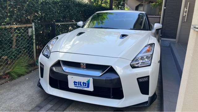 2019 Nissan GT-R Premium Edition