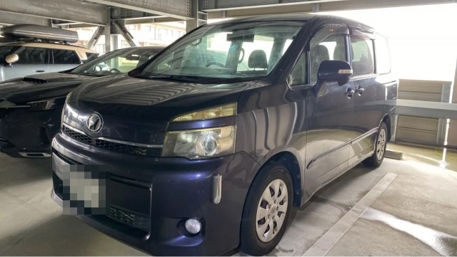 2012 Toyota Voxy X