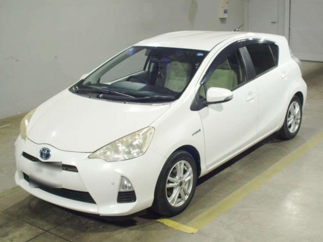 2012 Toyota Aqua S