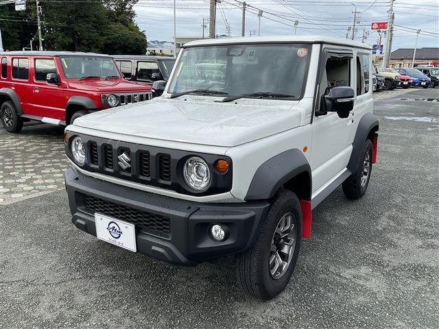 2024 Suzuki Jimny Sierra 1.5 JC 4WD with Navigation!