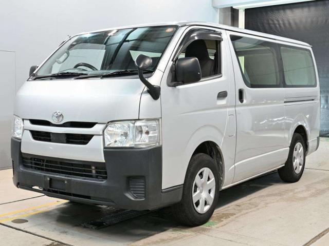 2020 Toyota Hiace Van Long DX