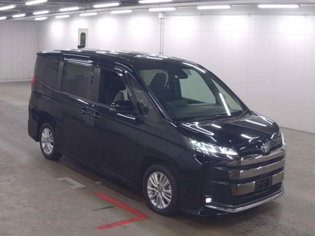 2022 Toyota Noah S-G