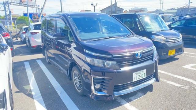 2016 Toyota Voxy Hybrid Hybrid ZS