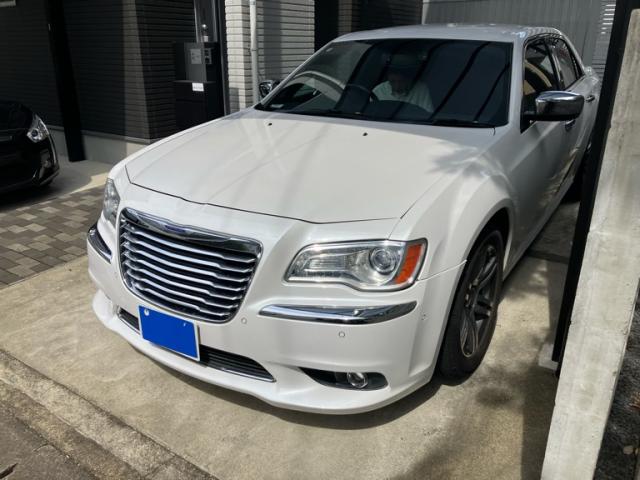 2012 Chrysler 300 Special 300 Limited Plus Black and White P