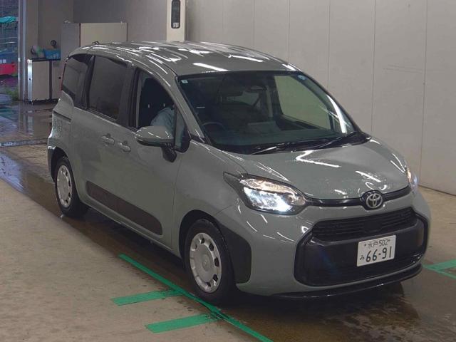 2023 Toyota Sienta Hybrid Hybrid X