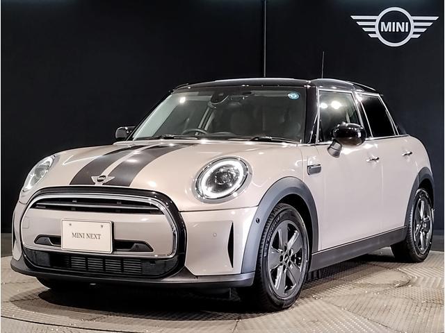 2022 MINI 5HB Cooper D Classic Trim