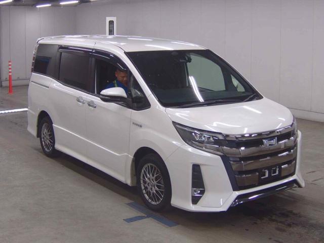 2018 Toyota Noah Hybrid Hybrid Si Double Bi-Bi