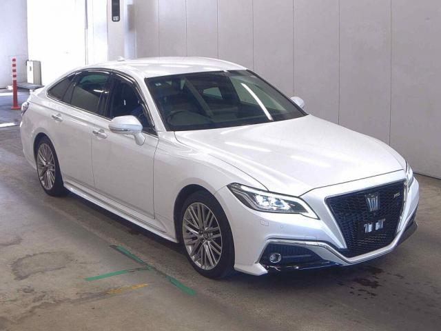 2021 Toyota Crown Hybrid RS