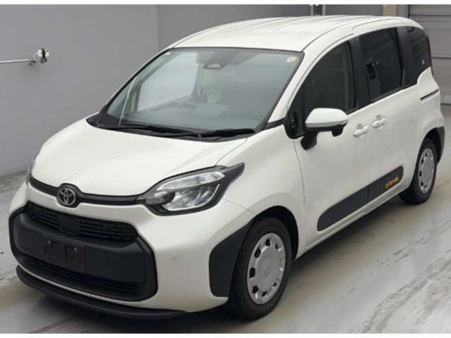 2023 Toyota Sienta Hybrid Hybrid X