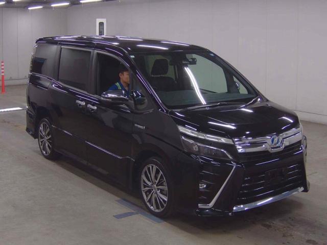 2019 Toyota Voxy Hybrid Hybrid ZS Kirameki?