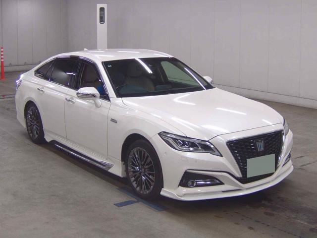 2018 Toyota Crown Hybrid G-Executive
