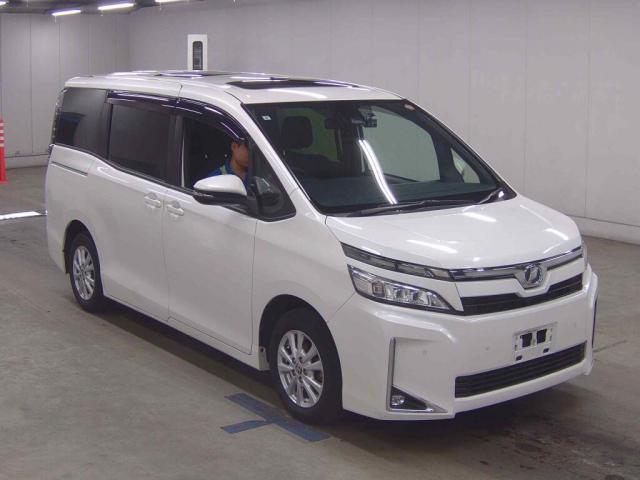 2019 Toyota Voxy V