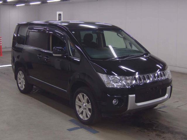 2014 Mitsubishi Delica D5 G Power Package
