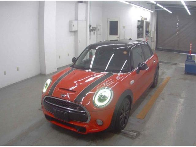 2019 MINI 5HB Cooper SD
