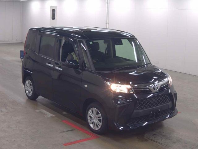 2021 Toyota Roomy X