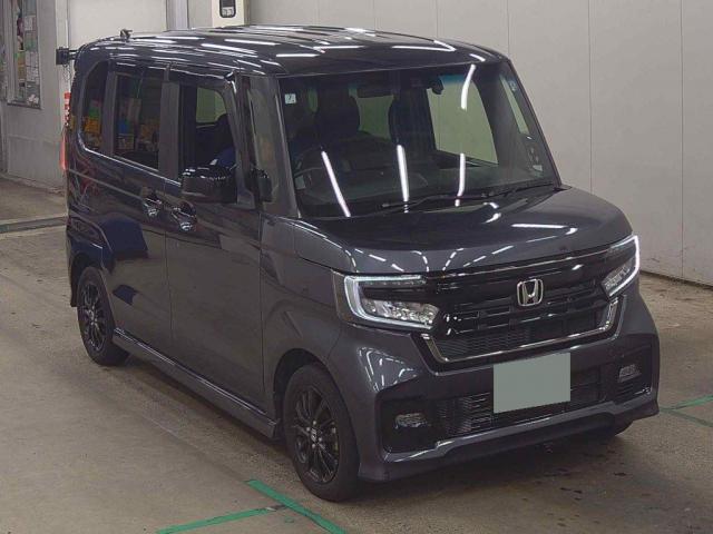 2022 Honda N BOX Custom L Style + Black