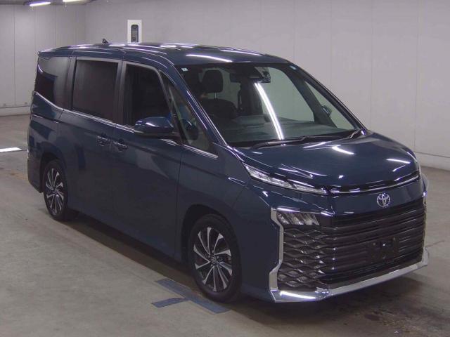 2022 Toyota Voxy S-Z Comfort Convenience Package High Driving Support Package