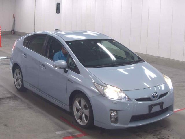 2011 Toyota Prius S Touring Selection