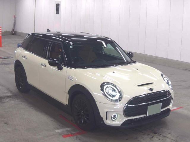 2020 MINI Clubman Cooper SD Clubman Leather Seat Package