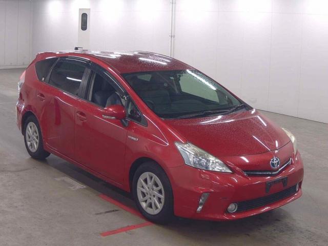 2012 Toyota Prius a G 7 Seater