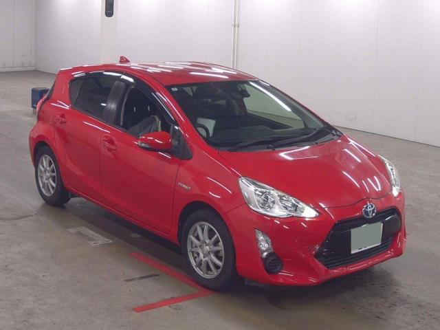 2016 Toyota Aqua S