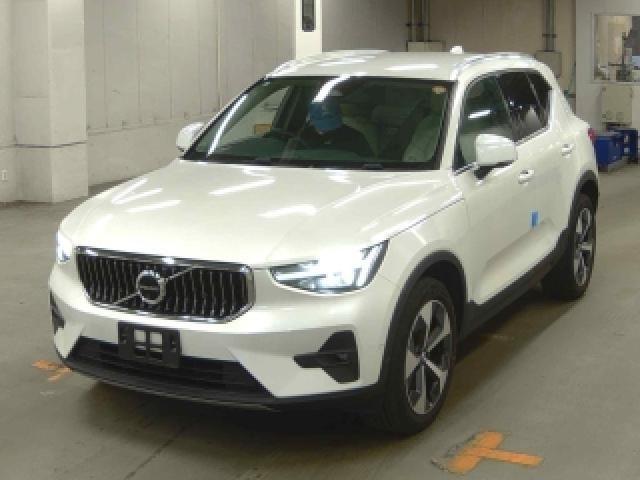 2023 Volvo XC40 Ultimate B4 AWD