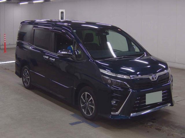 2020 Toyota Voxy ZS Kirameki?