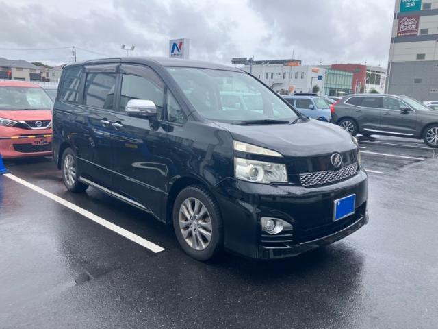2012 Toyota Voxy Special ZS Kirameki 2