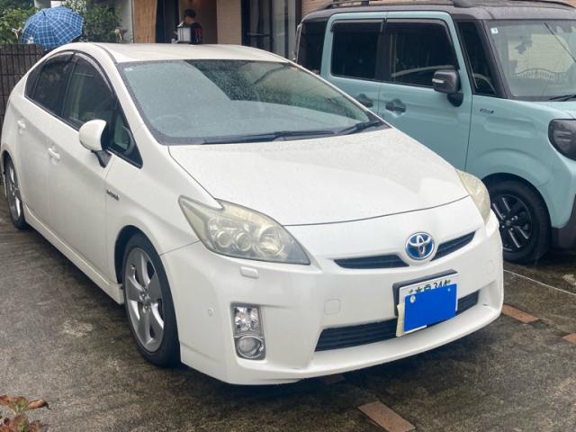 2011 Toyota Prius S Touring Selection