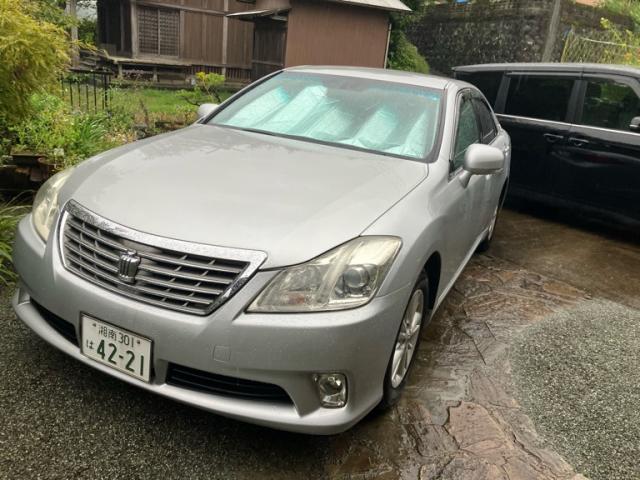 2010 Toyota Crown Royal Saloon