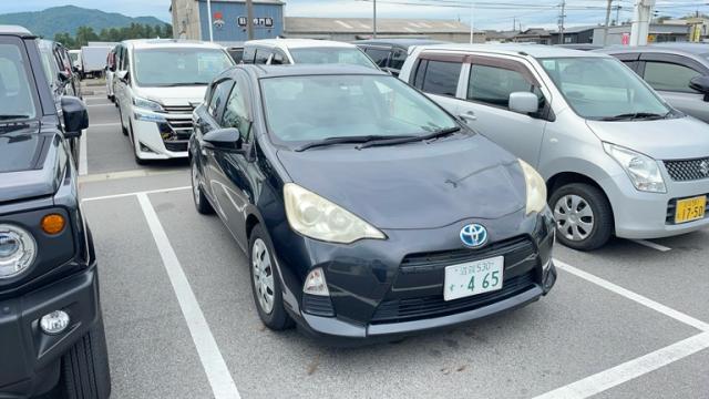 2012 Toyota Aqua S