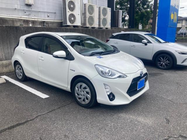 2016 Toyota Aqua S