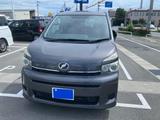 2013 Toyota Voxy X L Edition
