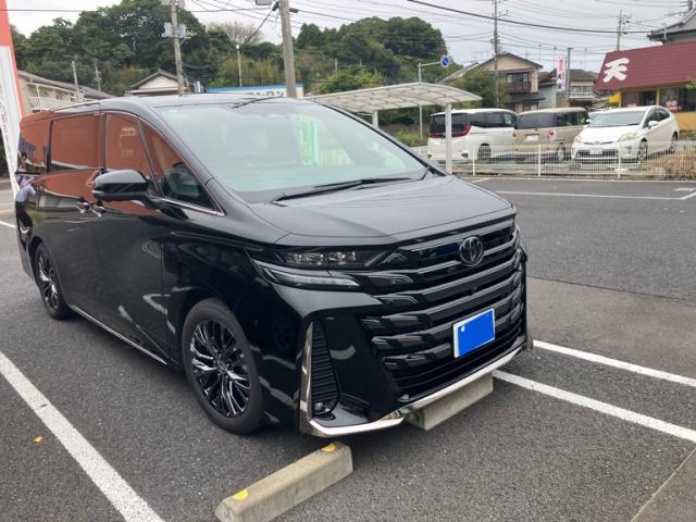 2025 Toyota Vellfire Z Premia