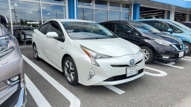 2016 Toyota Prius A Touring Selection