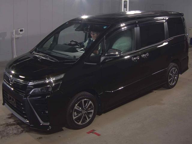 2019 Toyota Voxy ZS Kirameki? 4WD