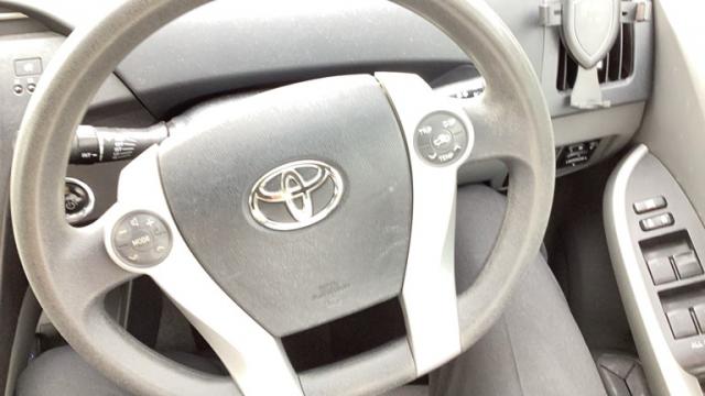 2010 Toyota Prius L