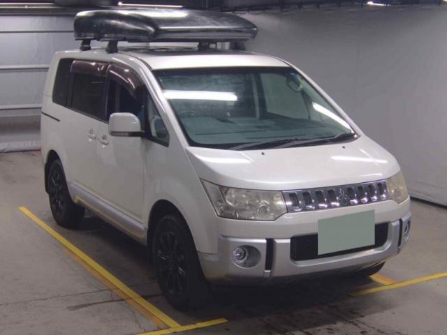 2011 Mitsubishi Delica D5 G Power Package 4WD