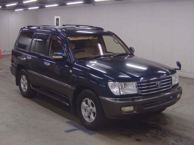 2001 Toyota LandCruiser Van 5D VX Limited G Selection